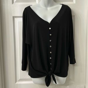 NY collection  size L. Black front tie.